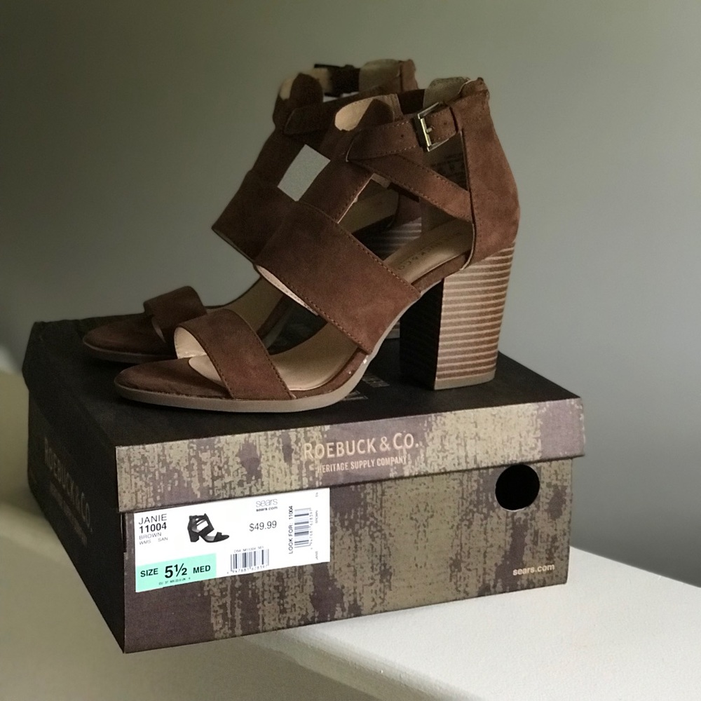 Roebuck & co. Brown sandal heel